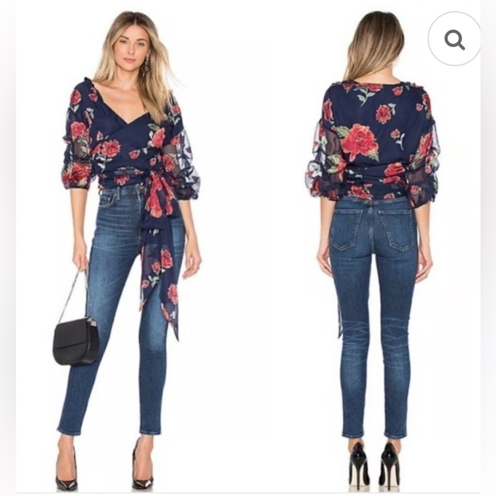 Lovers Friends Bowen Floral Wrap Navy Ruched Ruffle Top Size M Bloomcore Dainty